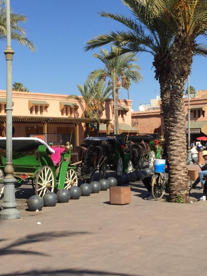 Riad Le Marrakech Berrima Marrakesh Bagian luar foto